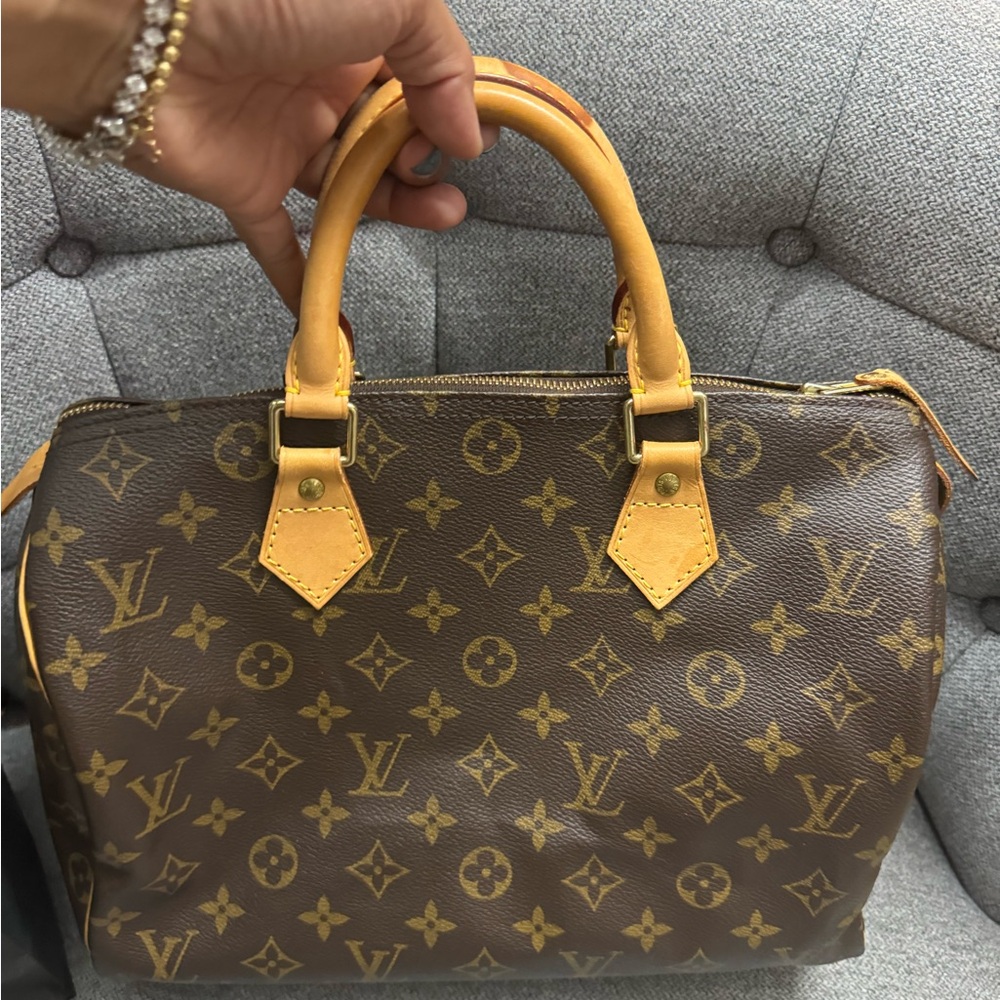 Authentic louis vuitton speedy 30 monogram